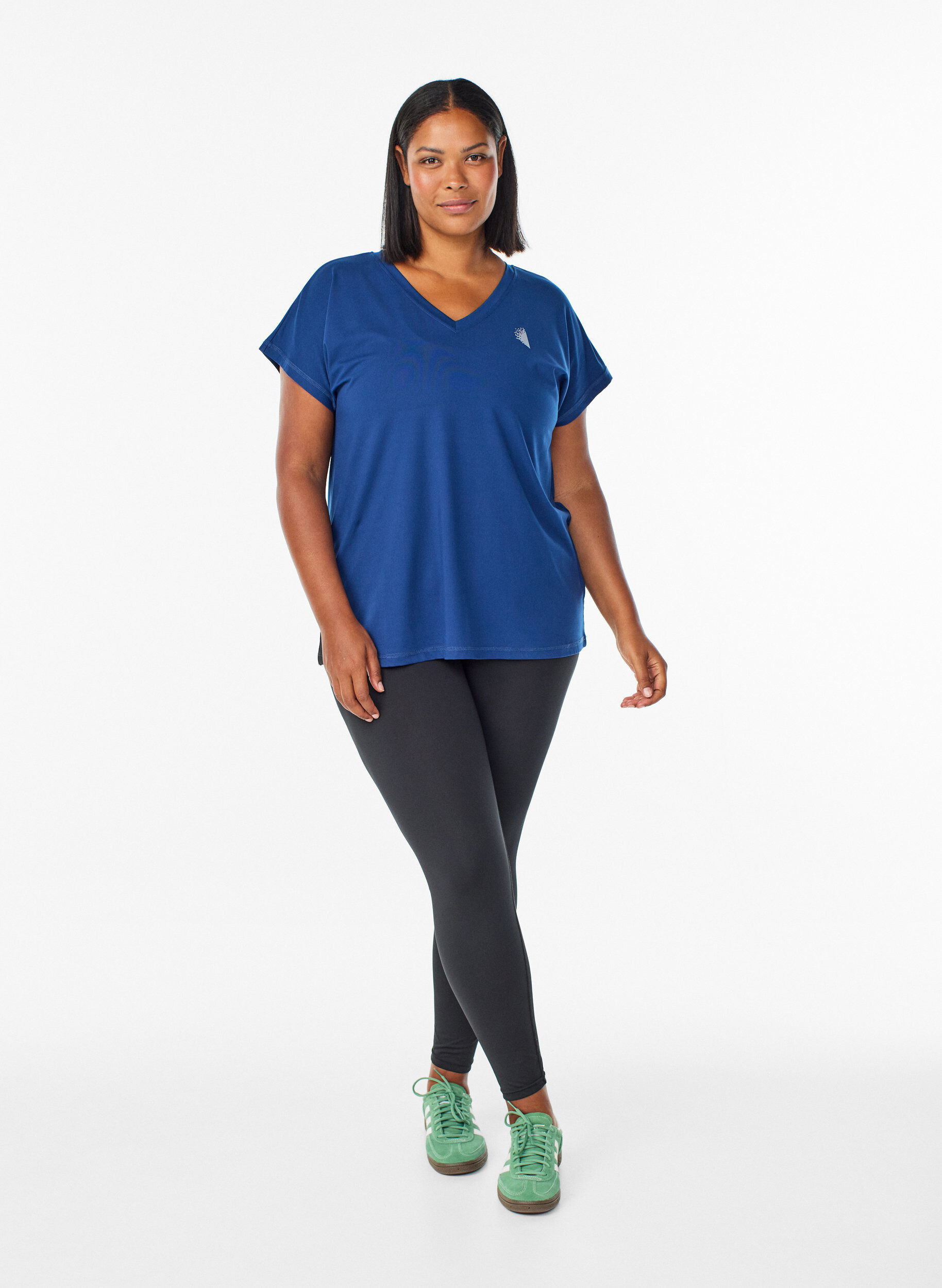 ZizziLockeres Trainings-T-Shirt mit V-Ausschnitt, Blau, Model image number 1