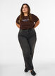 T-Shirt aus Bio-Baumwolle mit Print, Braun, Model image number 1
