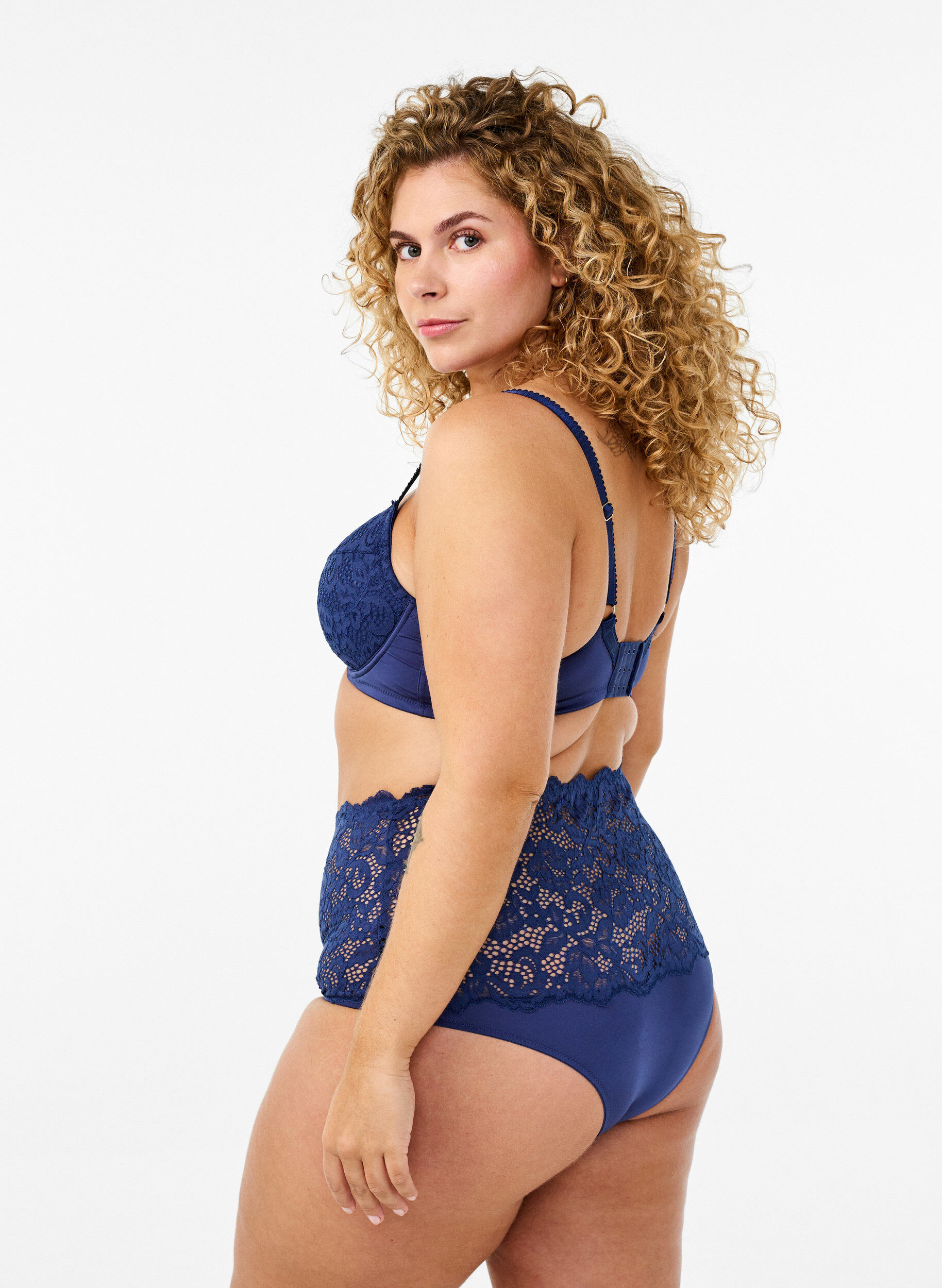 Zizzi Hipster-Panty mit hoher Taille und Spitze, Medieval Blue, Model image number 1
