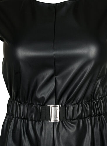 Kurzes Kleid im Lederlook, Black, Packshot image number 2