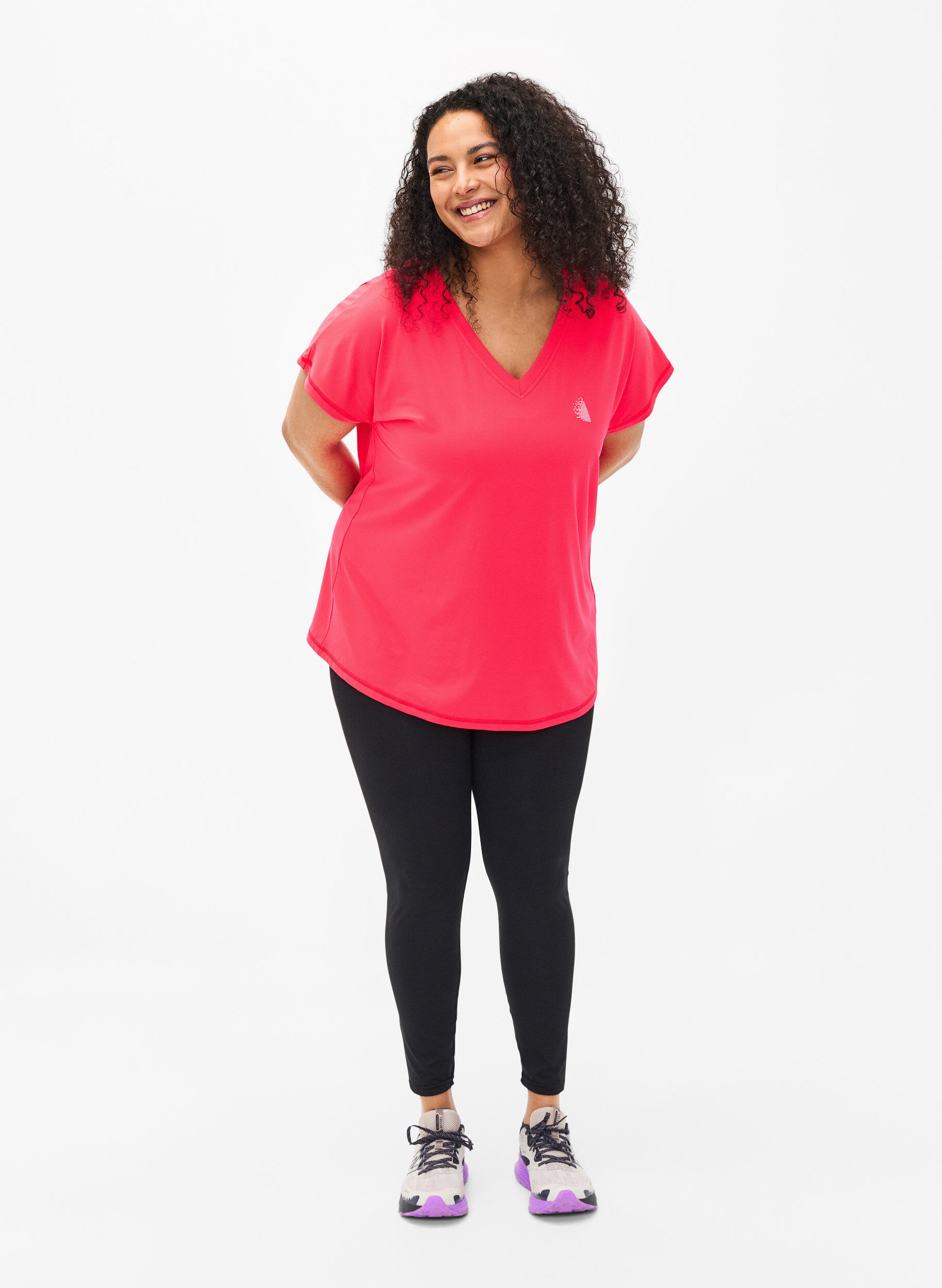 Zizzi Lockeres Trainings-T-Shirt mit V-Ausschnitt, Neon Diva Pink, Model image number 2
