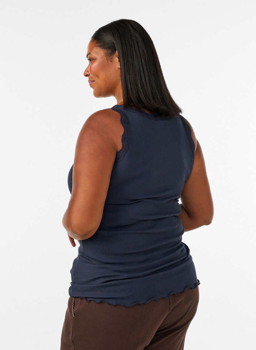 Top mit Spitzensaum, Blau, Model image number 2