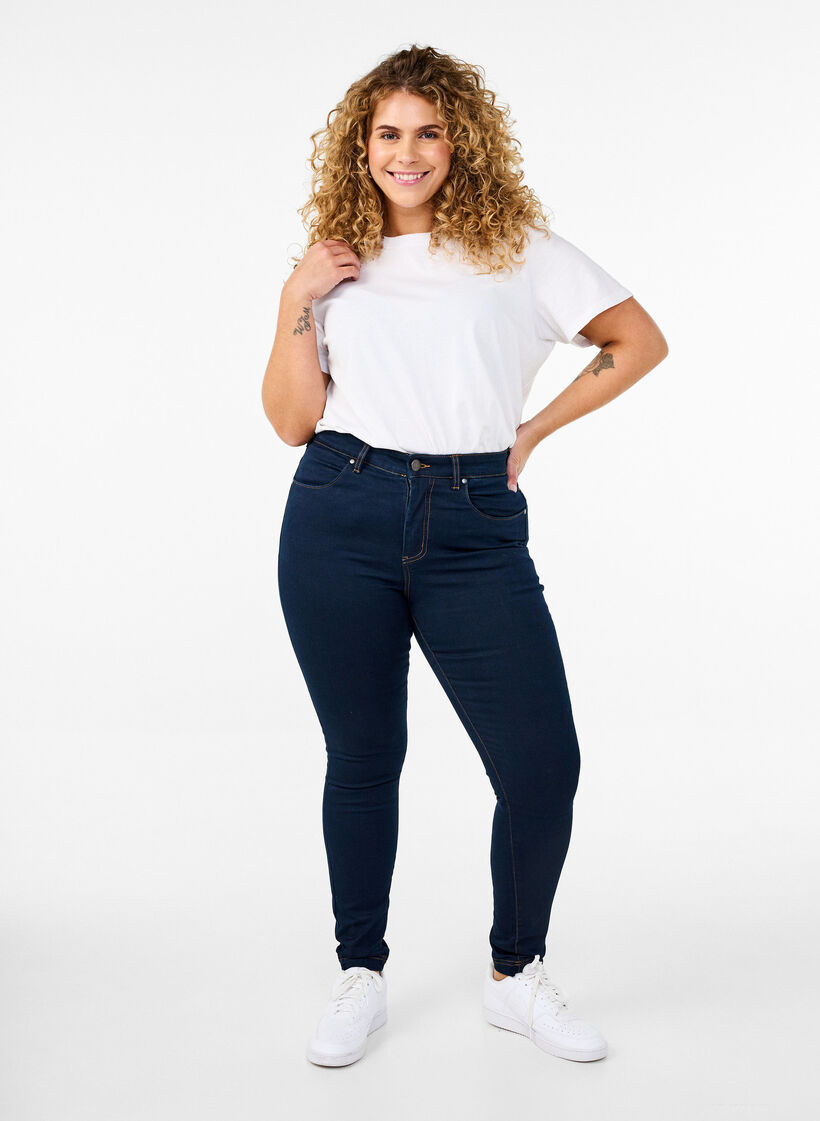 Super Slim Amy Jeans mit hoher Taille, Unwashed, Model image number 0