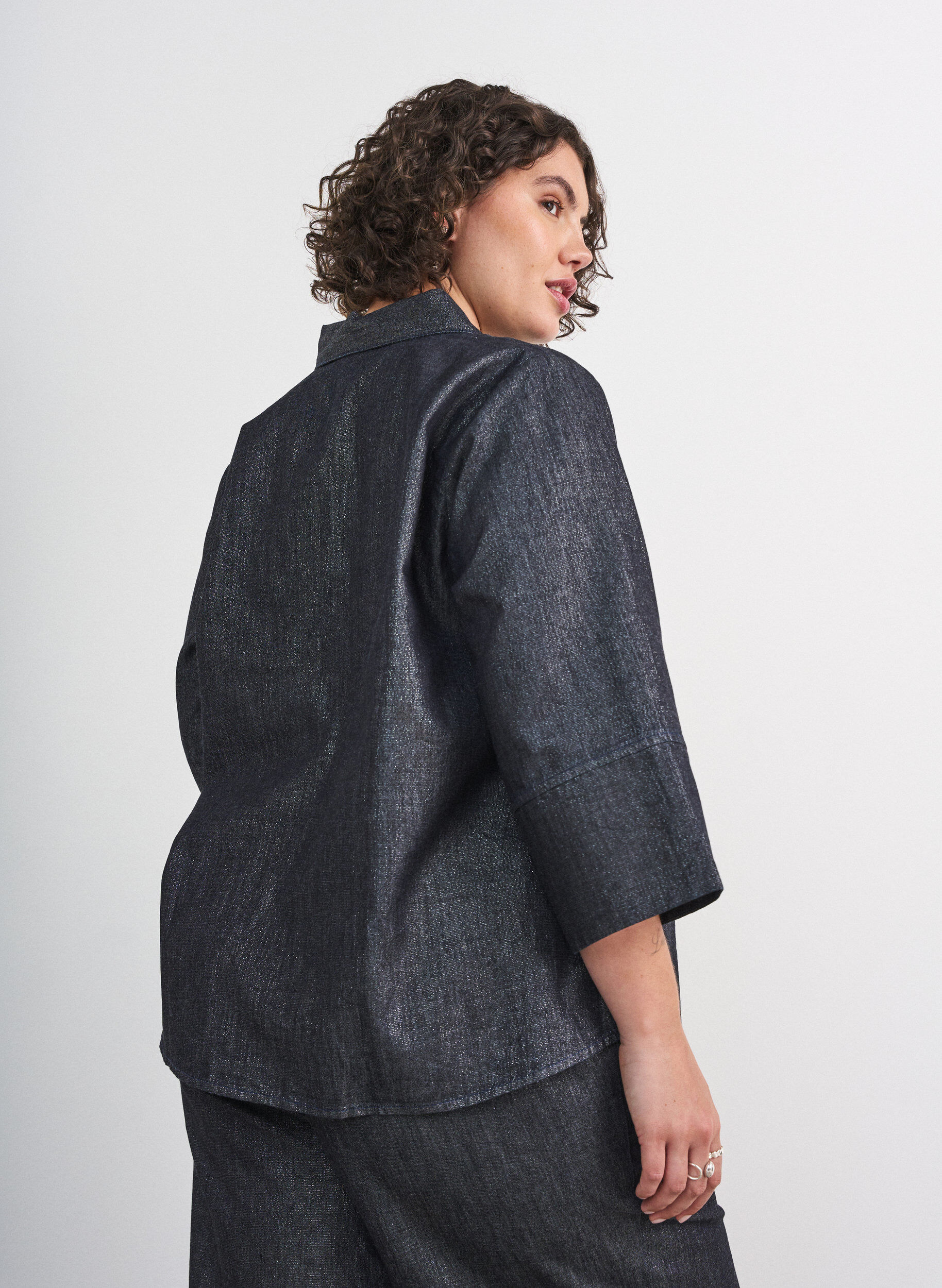ZizziDenimbluse mit Glitzerfaden und 3/4-&Auml;rmeln, Grau, Model image number 2