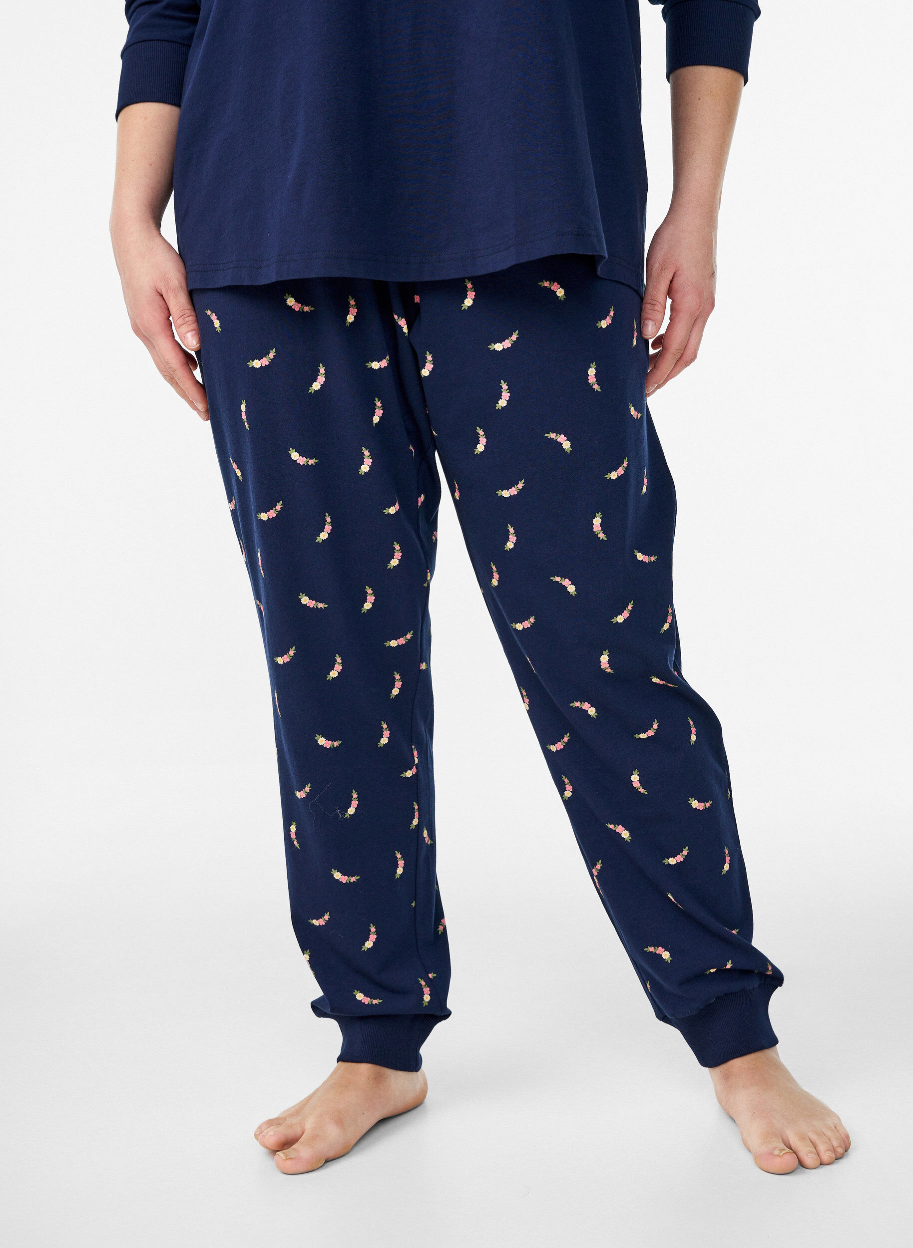 Zizzi Bedruckte Pyjamahose, Blau, Model image number 2