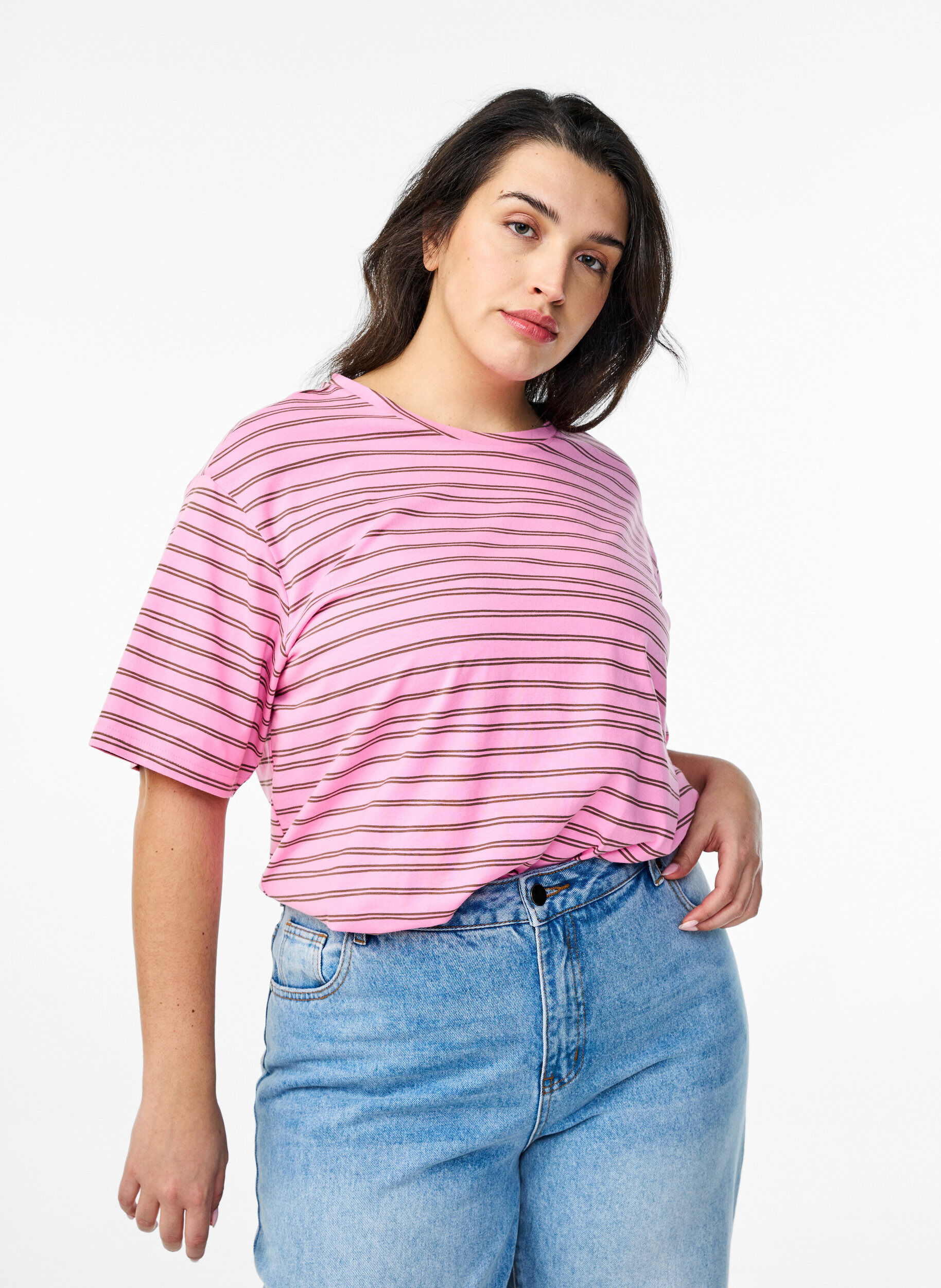 Zizzi Gestreiftes T-Shirt, Pink, Model image number 0
