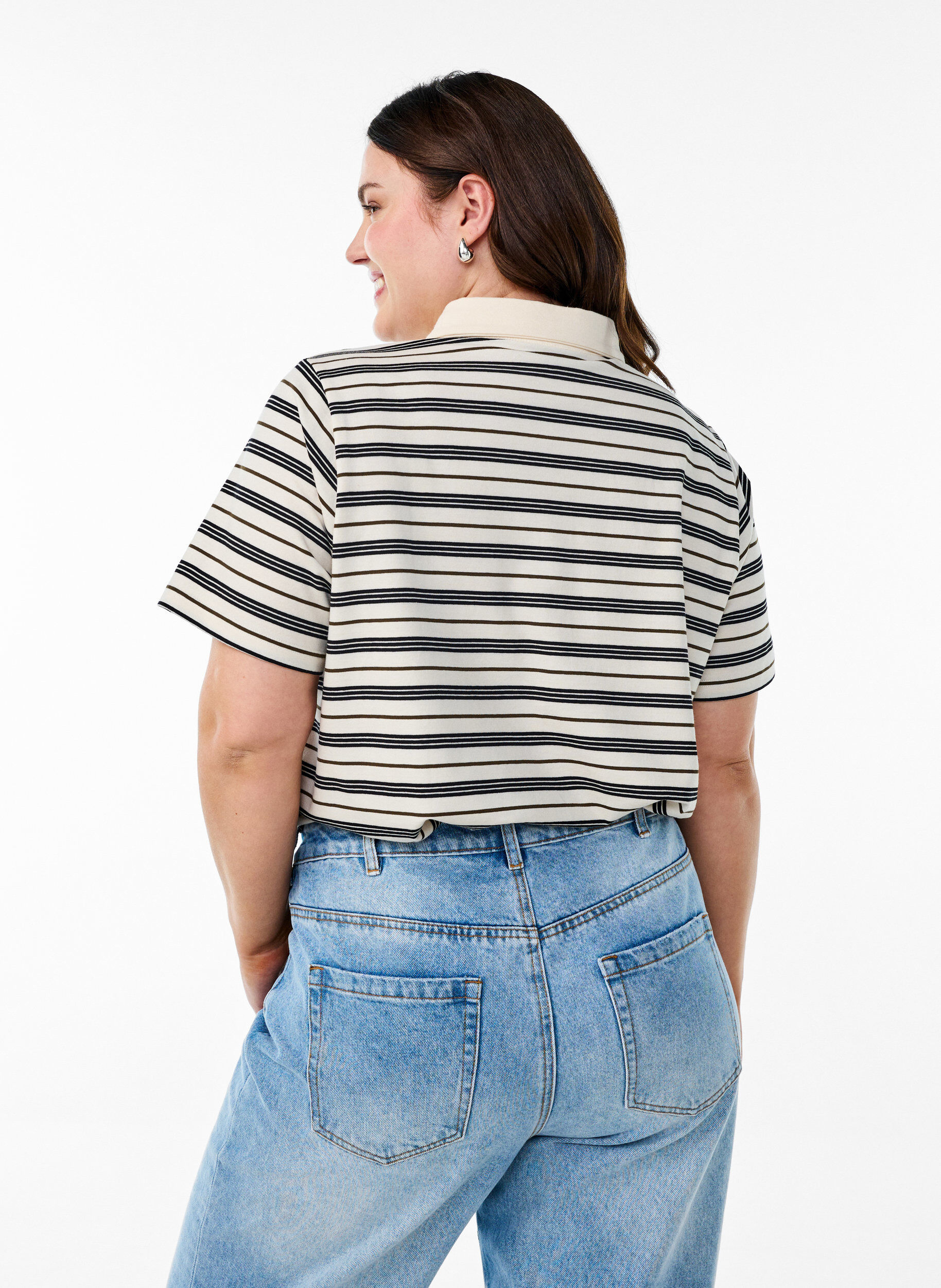 Zizzi Poloshirt mit Streifen und kurzen &Auml;rmeln, Wei&szlig;, Model image number 2