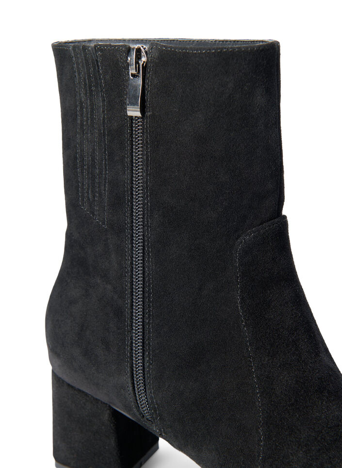 Extra-Weite - Knöchenstiefel aus Wildleder mit Absatz, Black, Packshot image number 4