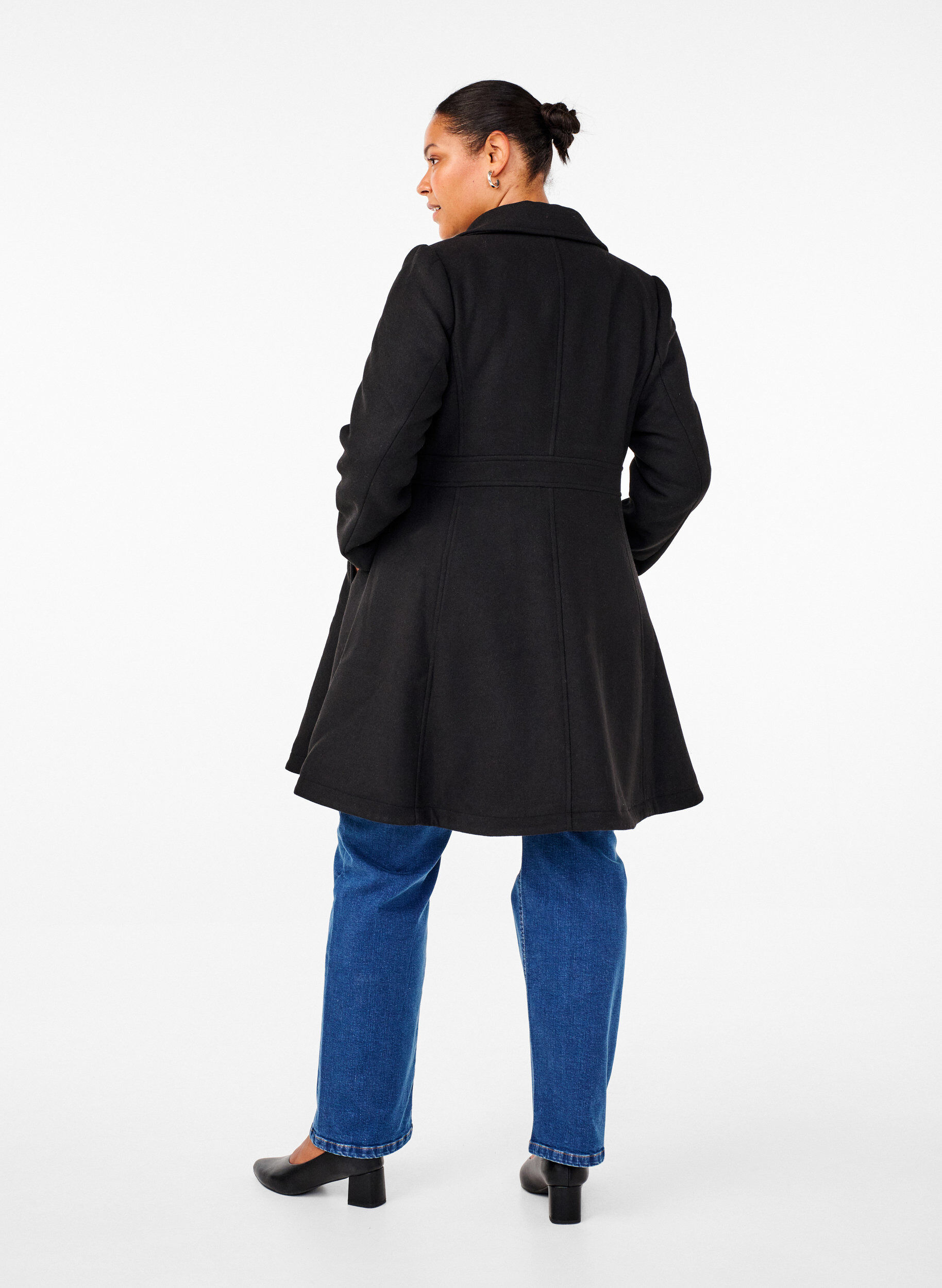 ZizziWollmantel in A-Linie mit Taschen, Schwarz, Model image number 2