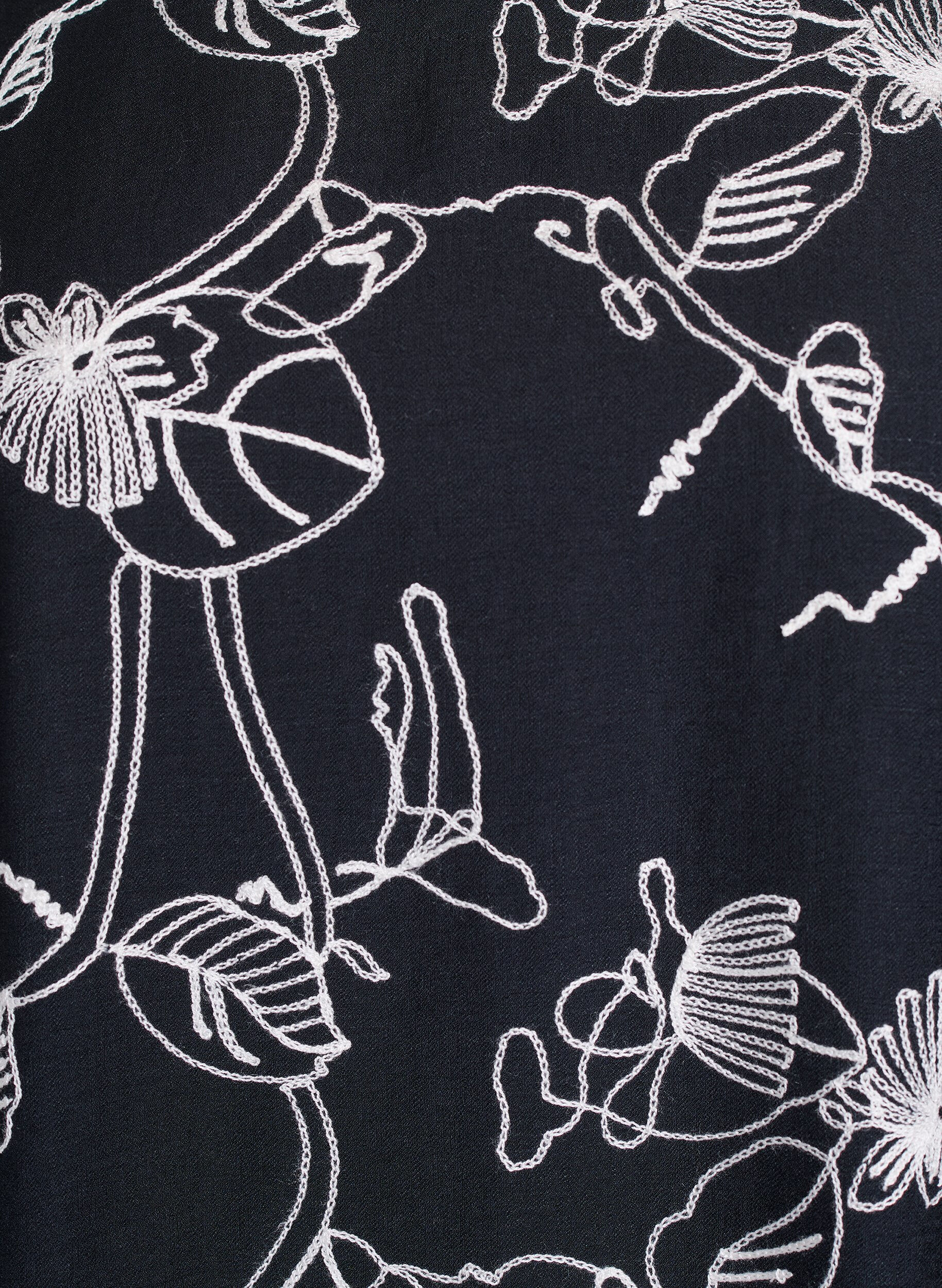 Zizzi Kurzes A-Linienkleid mit Stickmuster, Schwarz, Packshot image number 2