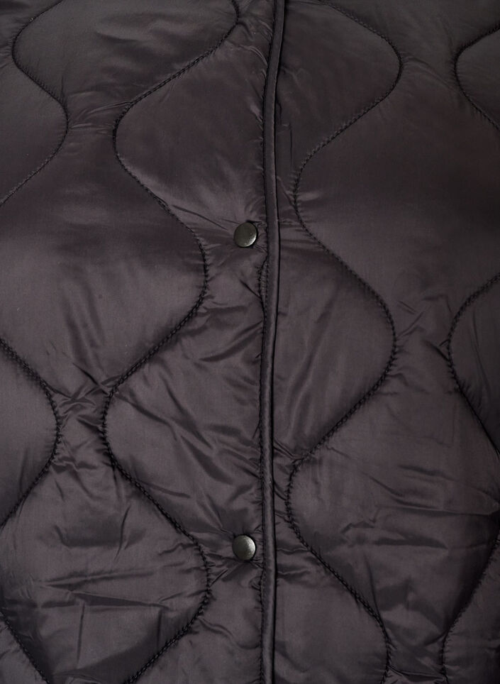 Steppjacke mit Druckkn&ouml;pfen und Rundhalsausschnitt, Schwarz, Packshot image number 2