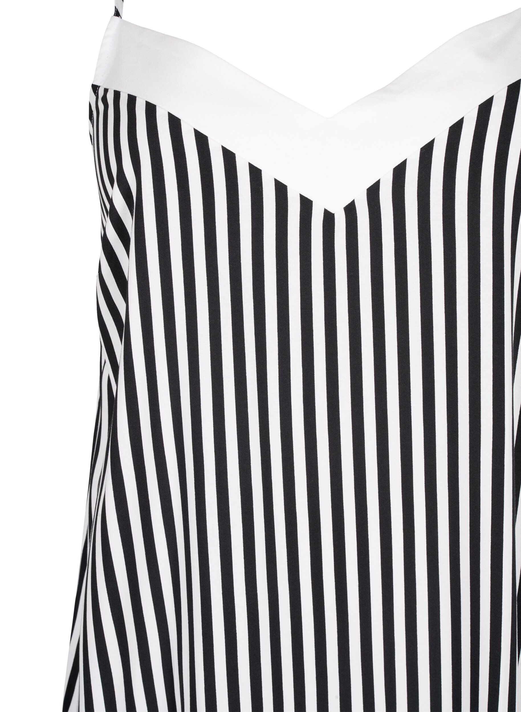 Zizzi FLASH &ndash; Gestreiftes Tr&auml;gerkleid aus Viskose, Black White Stripe, Packshot image number 2