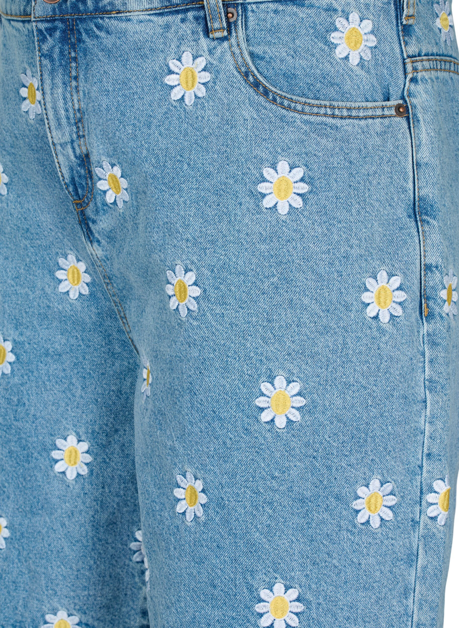 Zizzi Hochtaillierte Mille Shorts mit Blumenstickerei, Light Blue Flower, Packshot image number 2