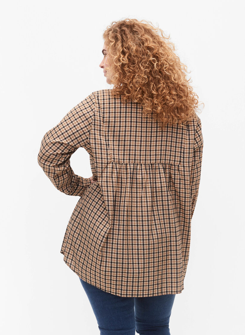 Karierte Hemdbluse mit Rüschen, Brown Check, Model