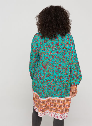 Hemdbluse aus Viskose mit Print und V-Ausschnitt, Indian Paisley AOP, Model image number 1