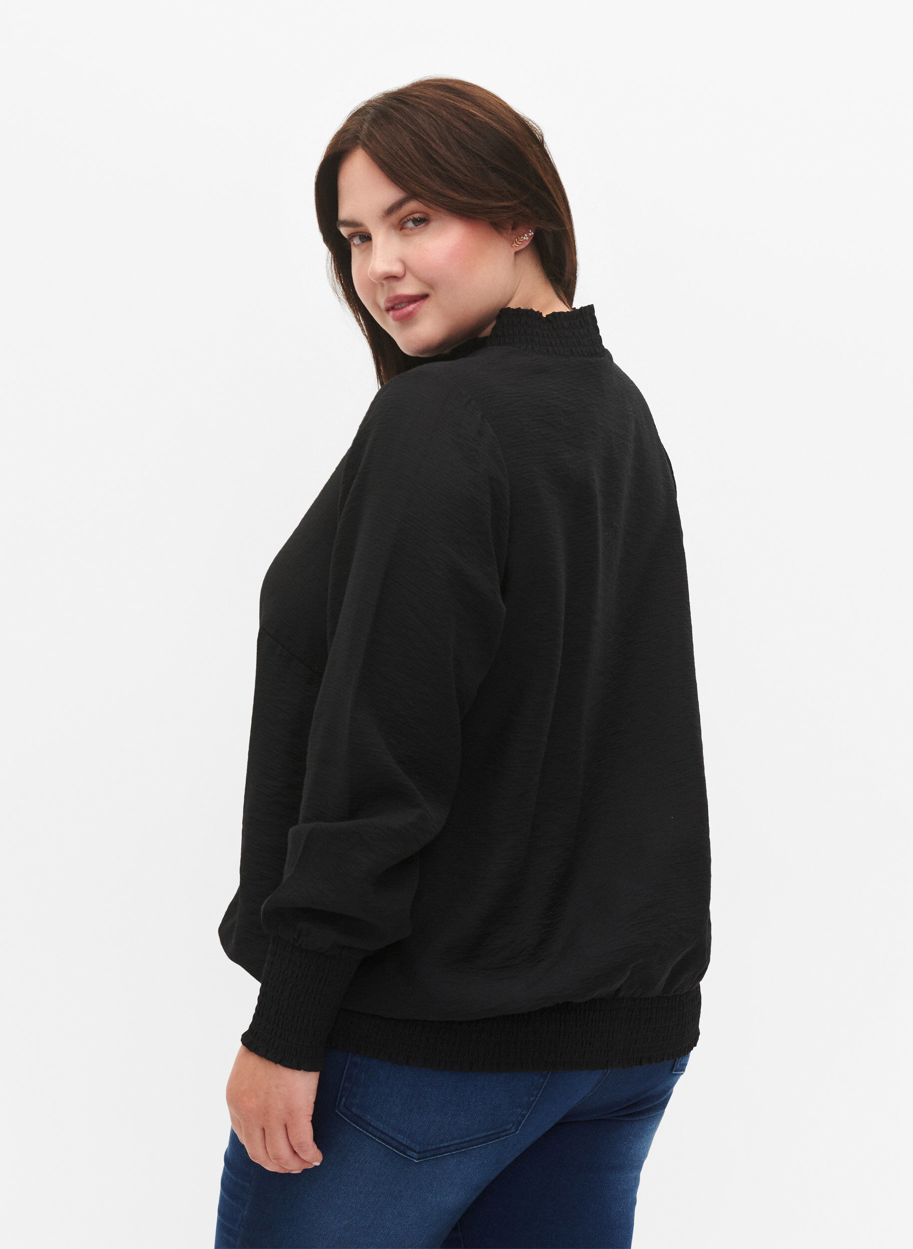 Zizzi Viskose Bluse mit Sch&uuml;rze, Black, Model image number 1