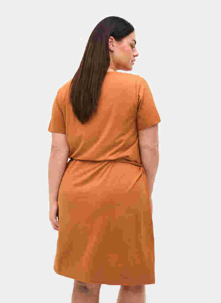 Kurzarm Kleid mit Taillengürtel, Pecan Brown, Model image number 1