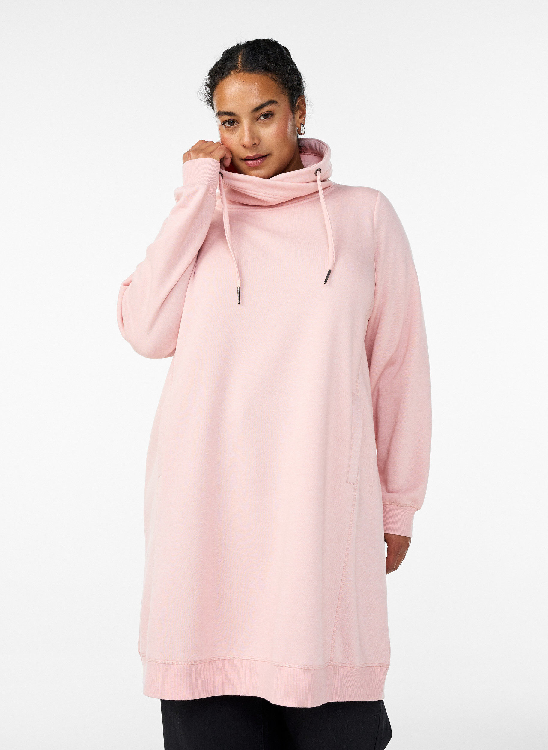Zizzi FLASH - Kurzes Sweatshirtkleid mit Stehkragen und Taschen, Rot, Model image number 0