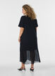 T-Shirt-Kleid mit transparentem Mesh-Saum, Schwarz, Model image number 1