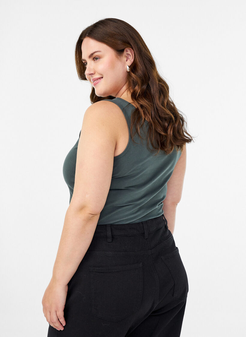 Einfarbiges basic Top aus Baumwolle, Grün, Model image number 2