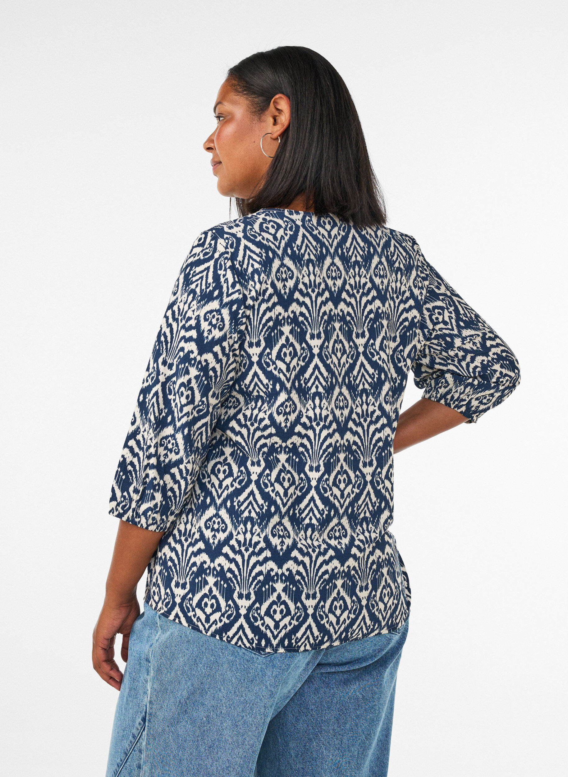 ZizziGemusterte Bluse aus Viskose mit 3/4-&Auml;rmeln, Blau, Model image number 2