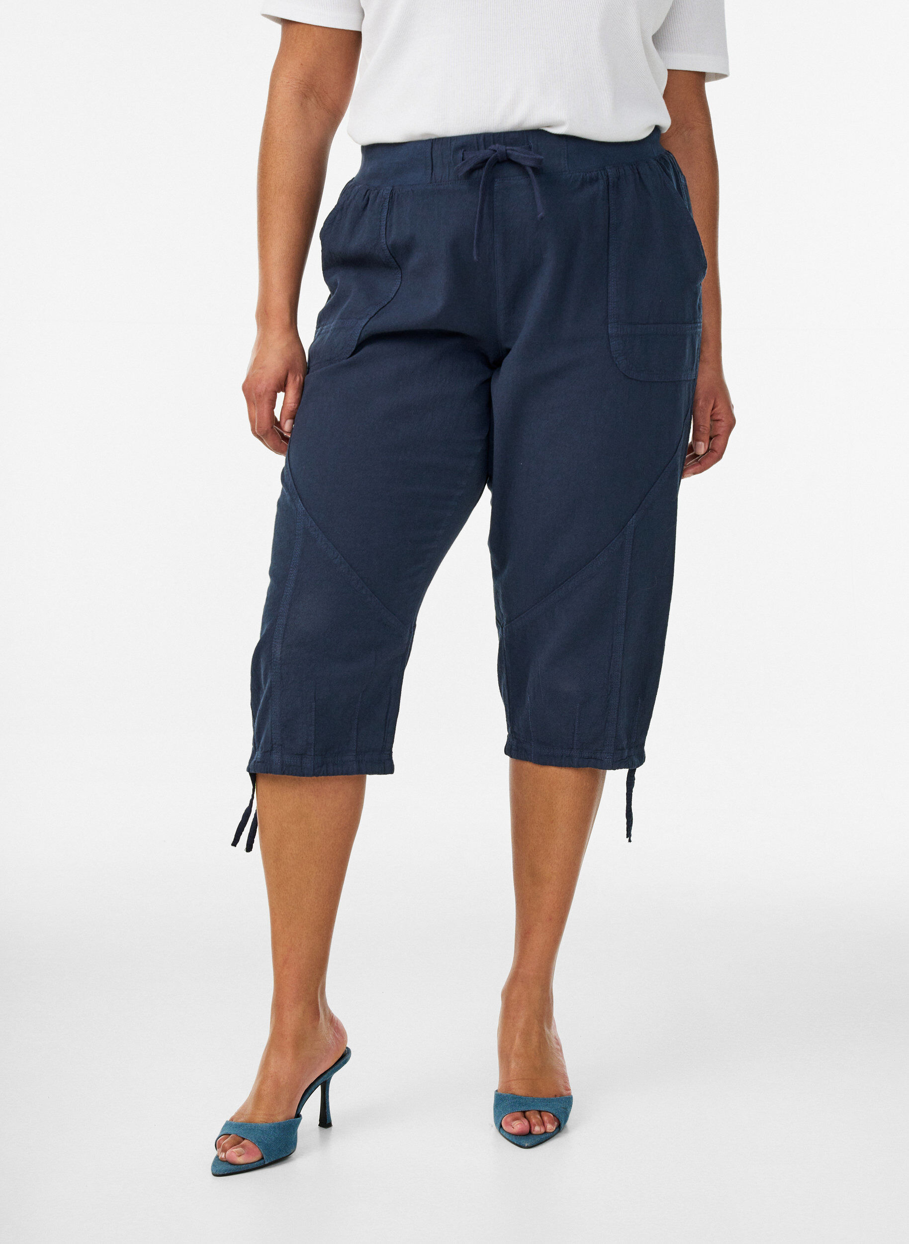 Zizzi Capri-Hose aus Baumwolle, Blau, Model image number 2