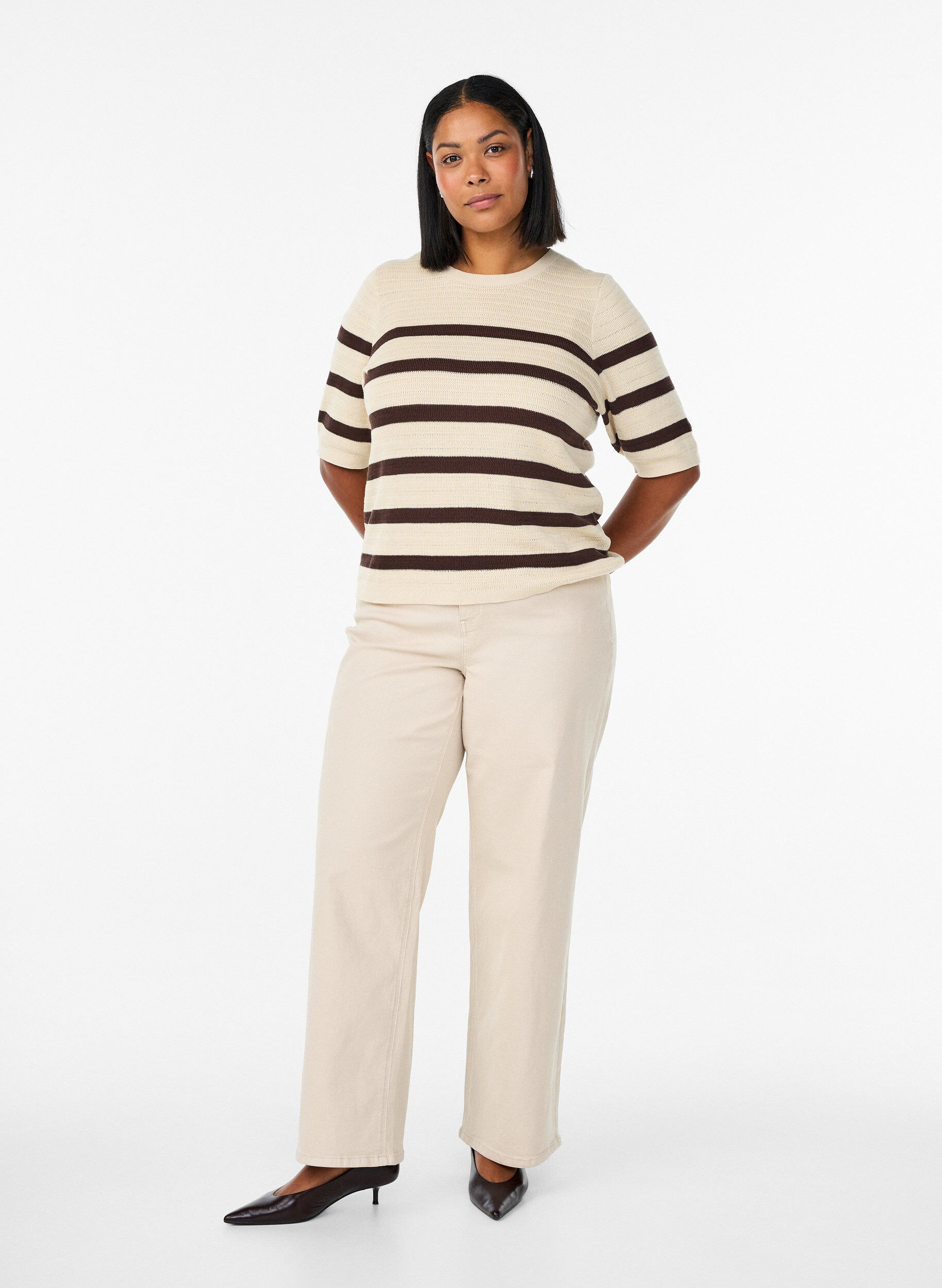 Zizzi Strickbluse mit Streifen und kurzen &Auml;rmeln, Vanille, Model image number 1