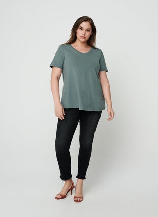 Basic T-Shirt, Balsam Green, Model image number 2