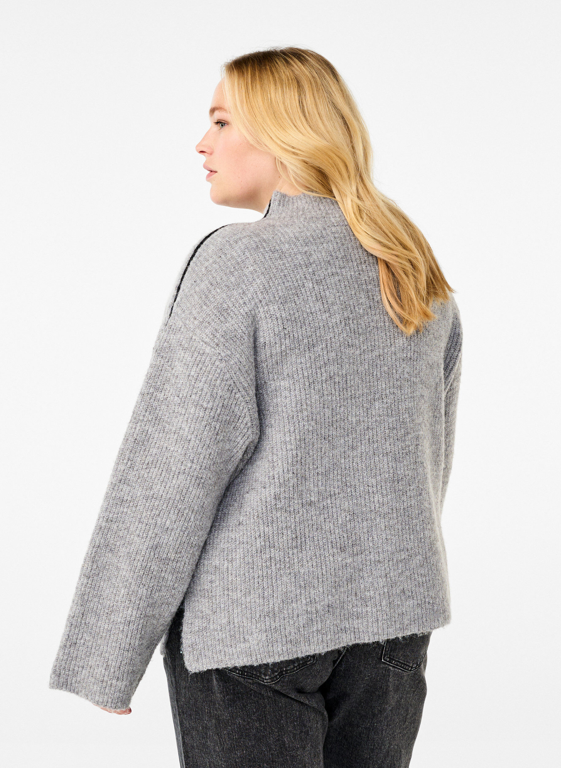 Zizzi Gestrickte Bluse aus Wolle mit Kontraststreifen, Medium Grey Melange, Model image number 1