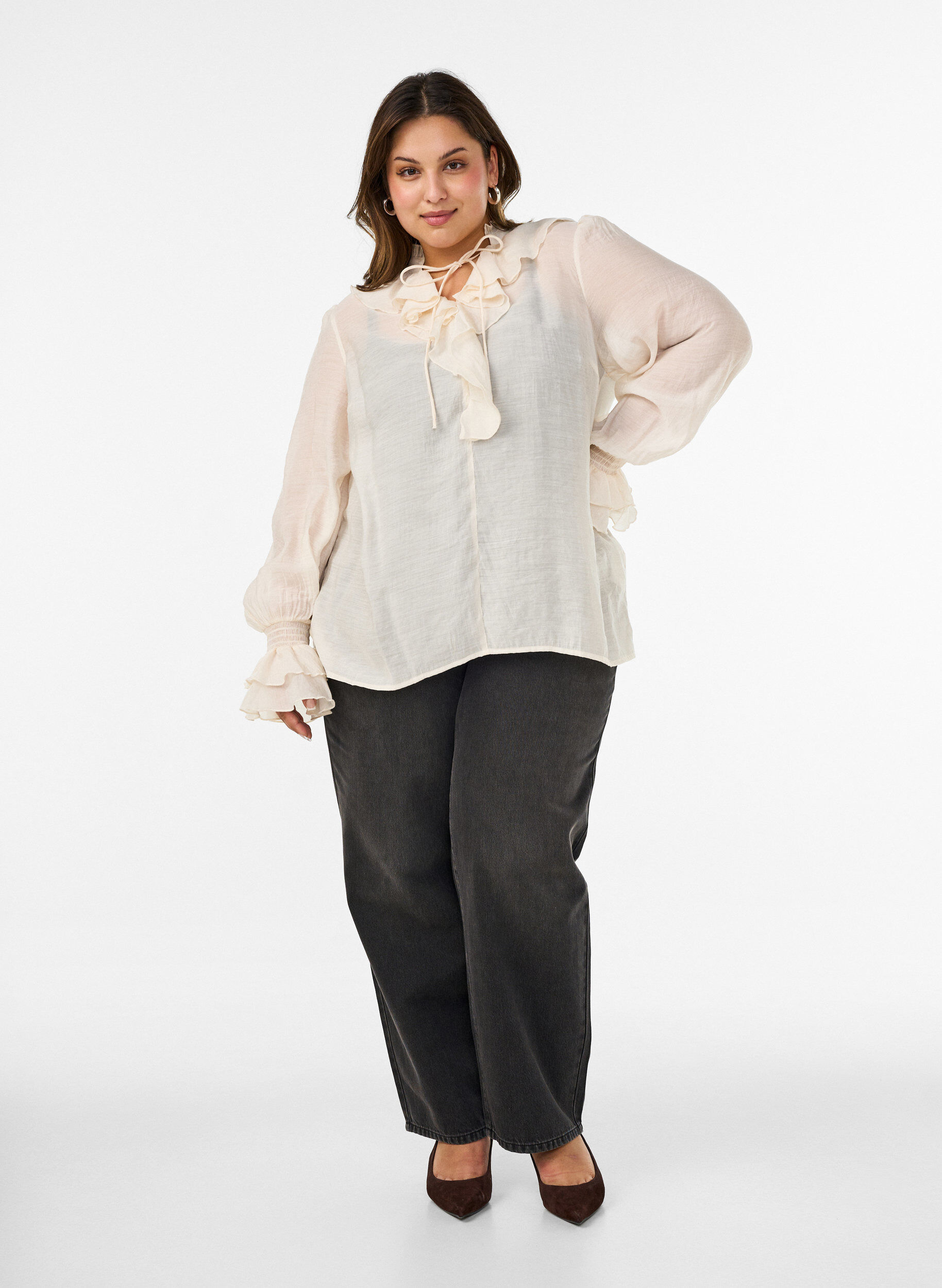 ZizziViskosebluse mit R&uuml;schen und langen &Auml;rmeln, Vanille, Model image number 1