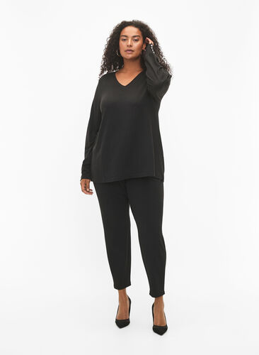 Langärmelige Bluse mit breitem Ärmelaufschlag und Knöpfen, Black, Model image number 2