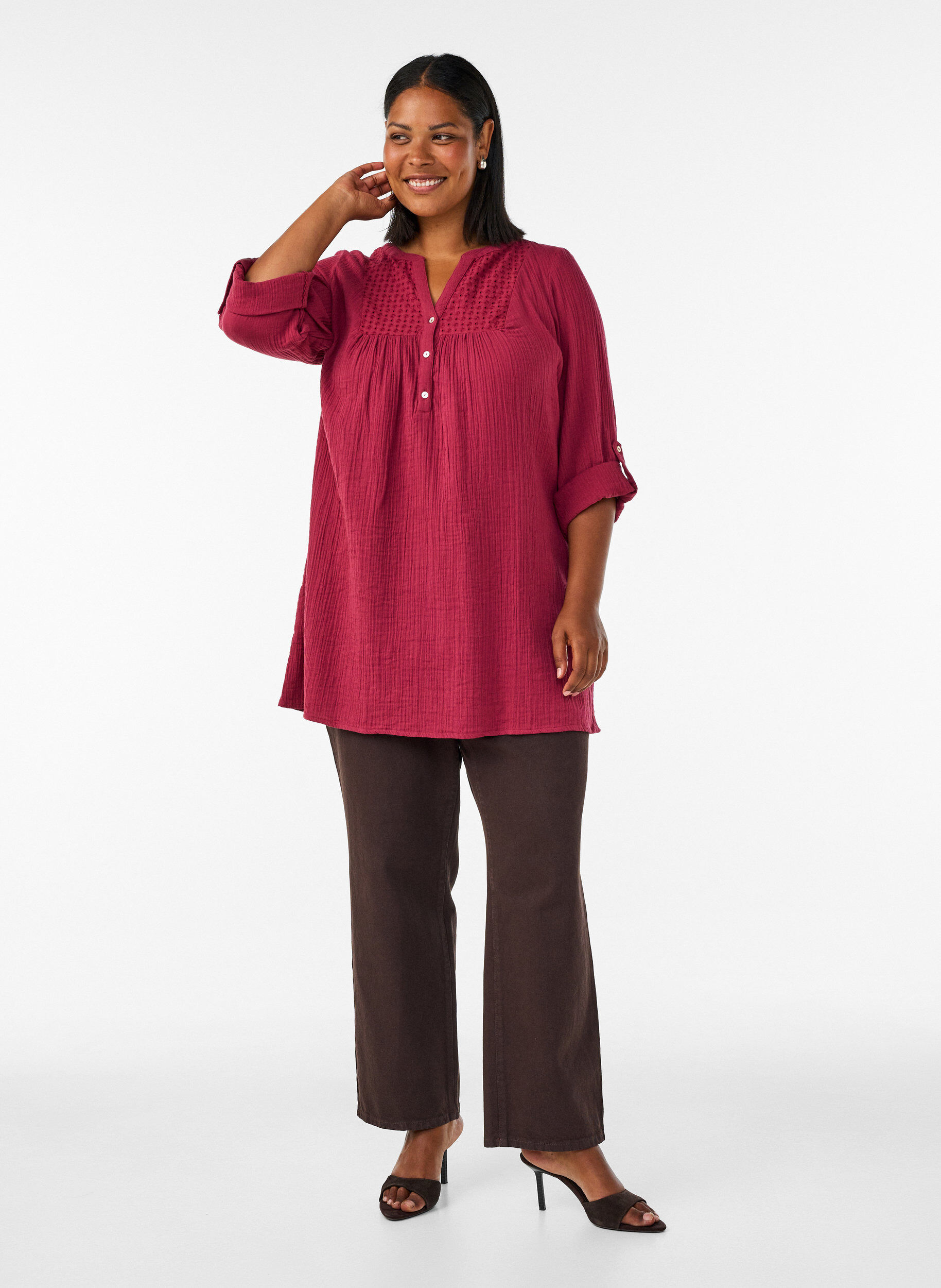 ZizziTunika aus Baumwollmusselin mit Broderie Anglaise, Rot, Model image number 1