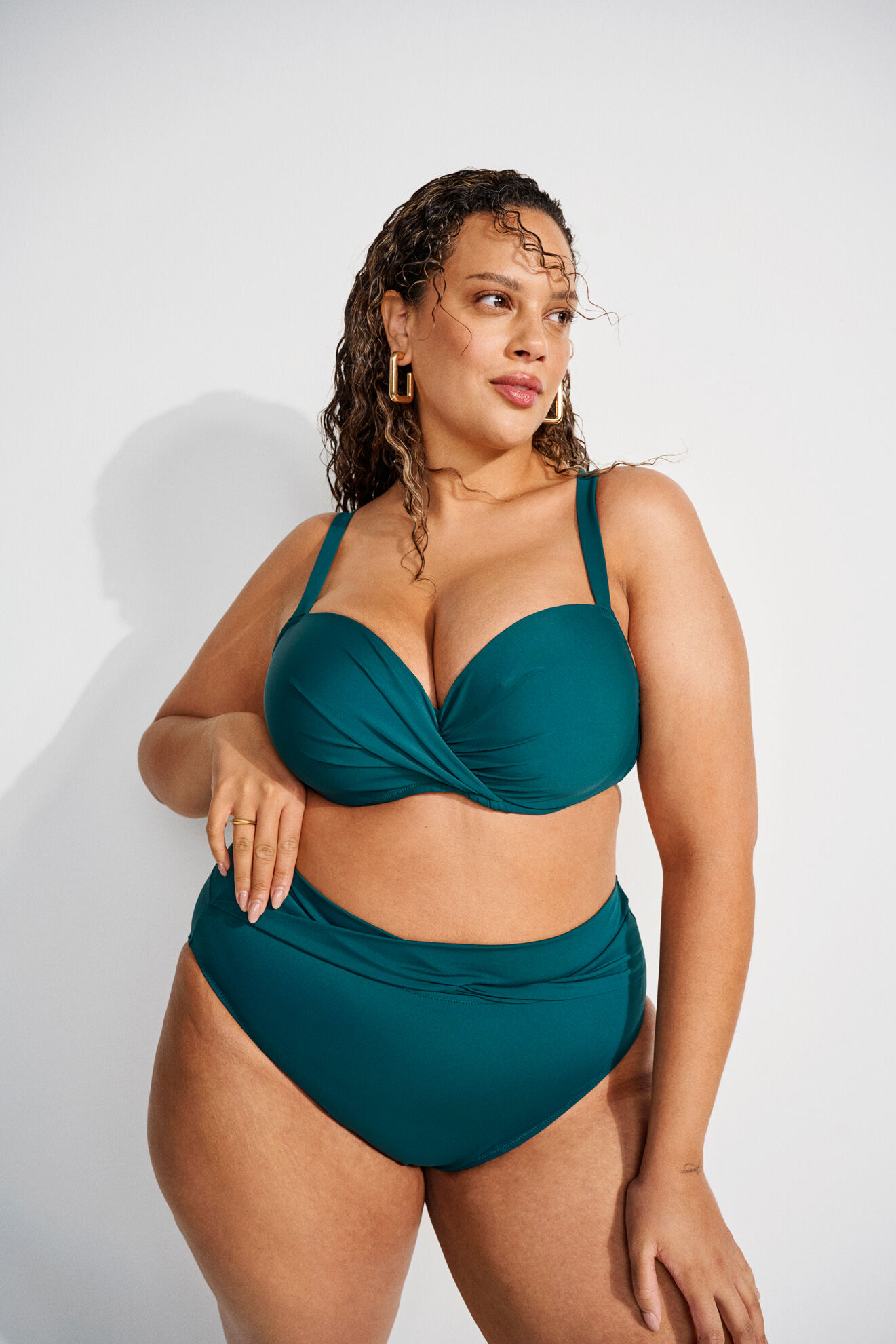 Zizzi Bikini mit B&uuml;gel, , Model