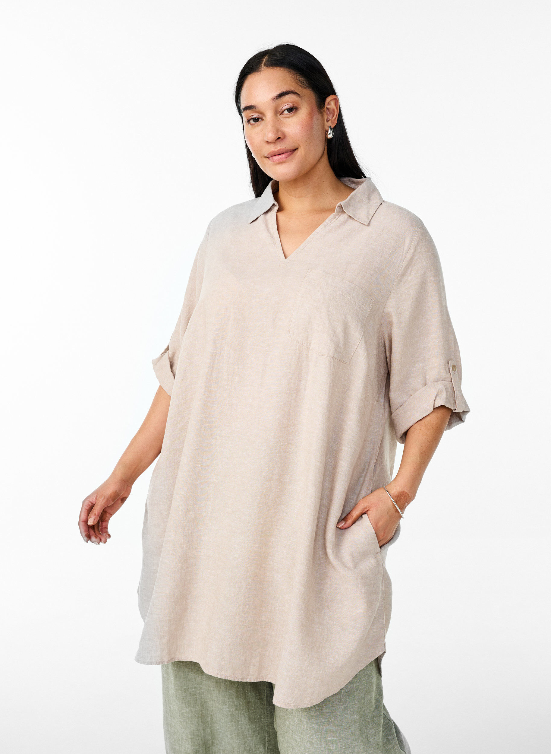 Tunika aus Leinen und Viskose mit A-Linie, Beige, Model