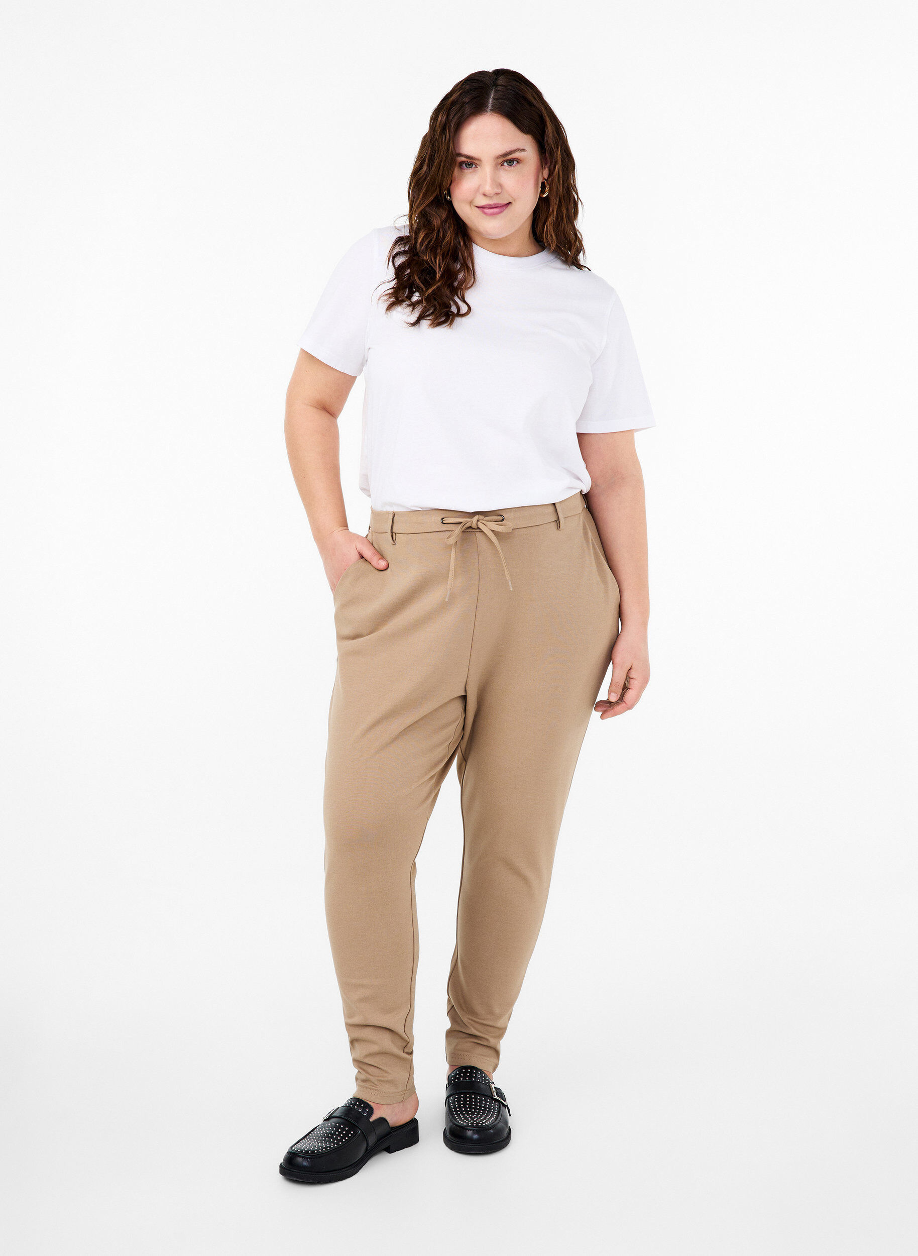 Zizzi Gek&uuml;rzte Maddison Hose, Beige, Model image number 0
