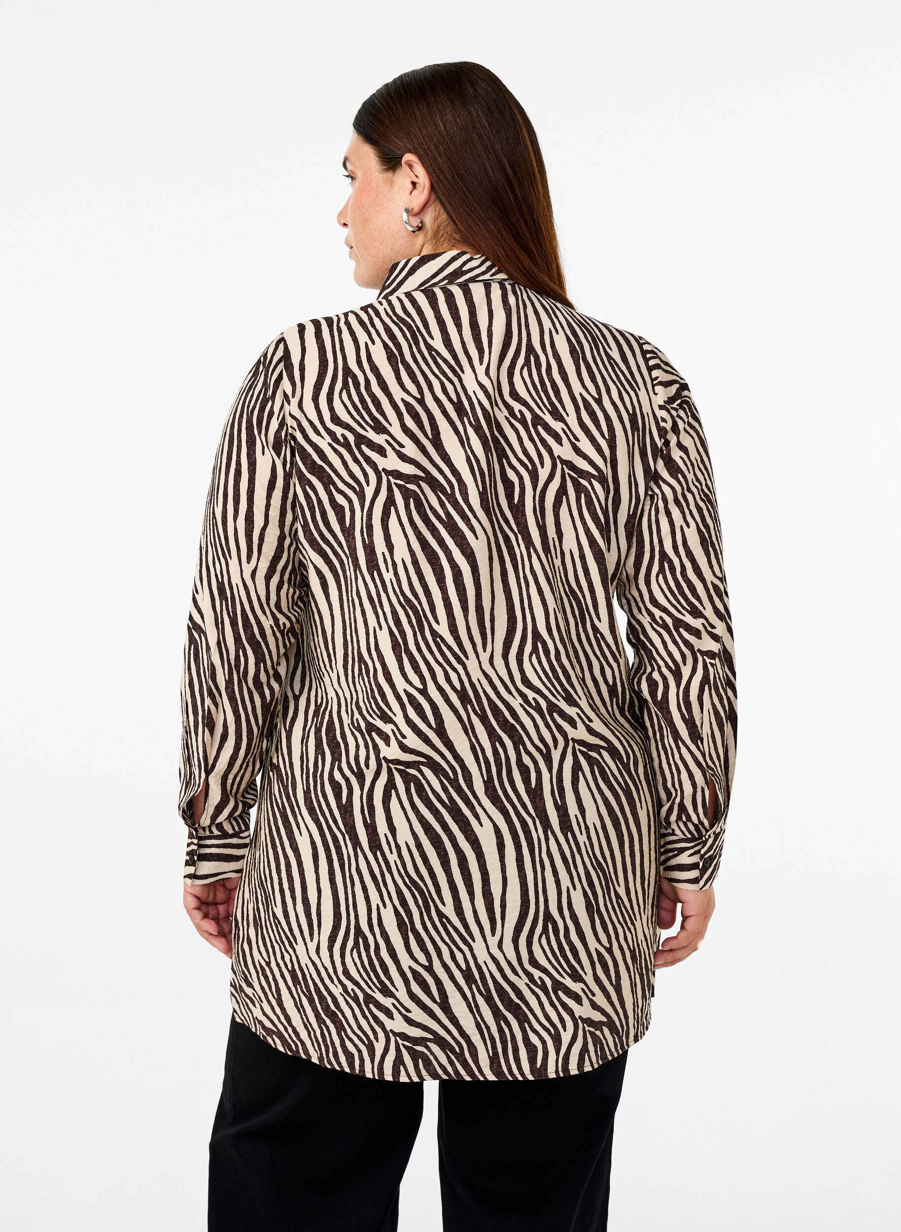 Zizzi Lange Bluse mit Zebraprint, Braun, Model image number 2