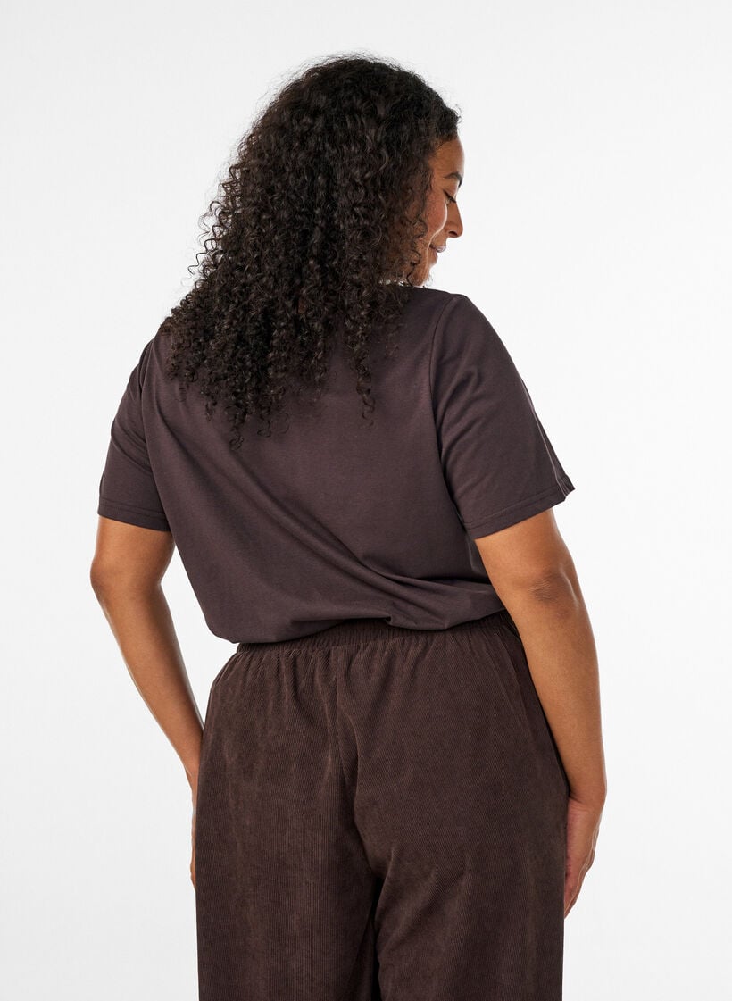 T-Shirt mit Print, Braun, Model image number 2