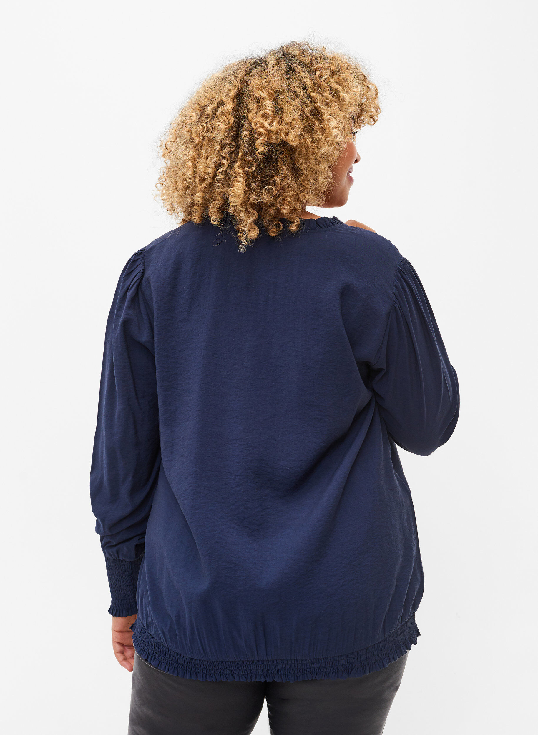 Zizzi Viskosebluse mit langen &Auml;rmeln und Smock, Navy Blazer, Model image number 1