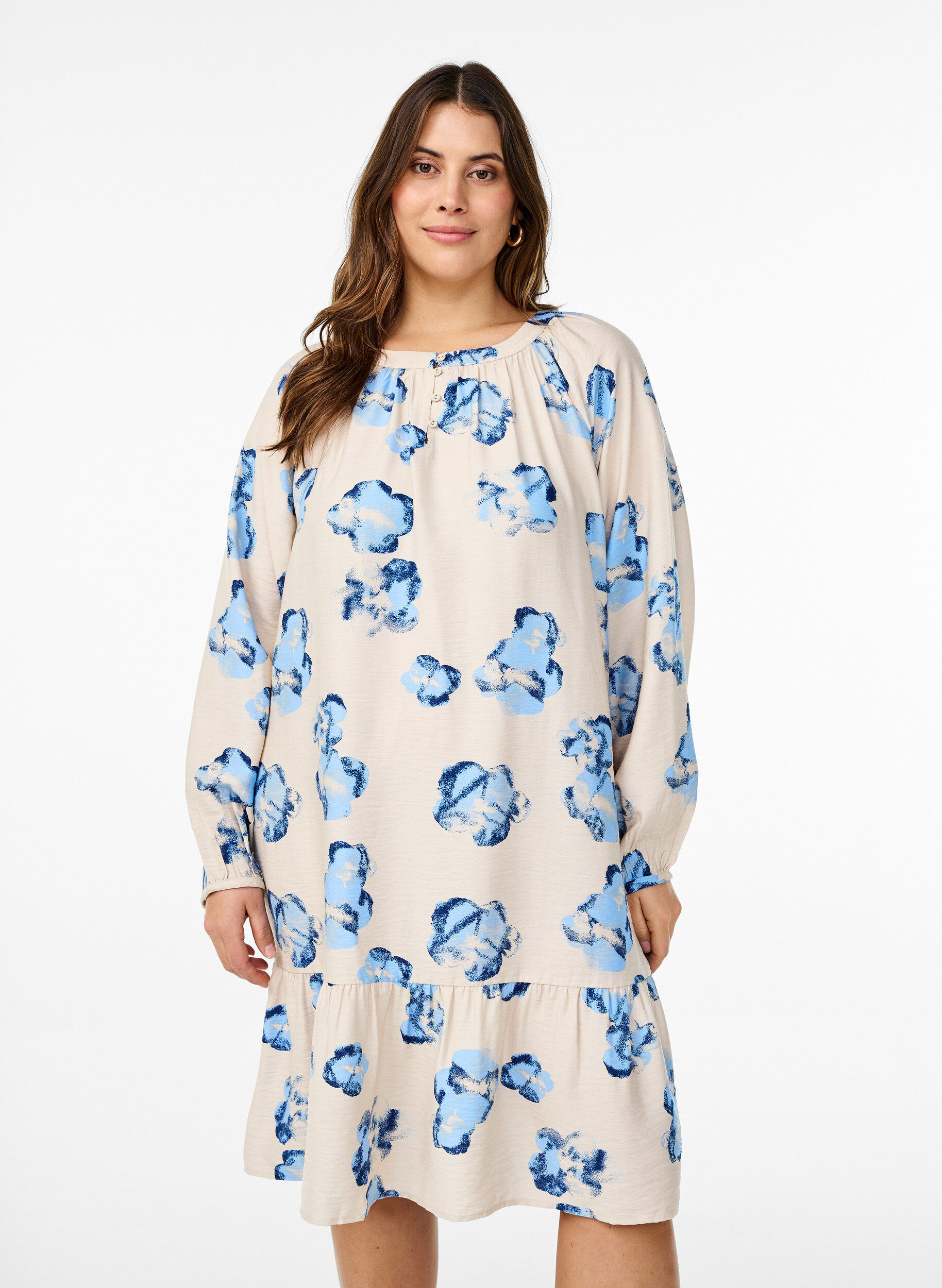 Midikleid mit langen &Auml;rmeln und A-Linie, Vanille, Model