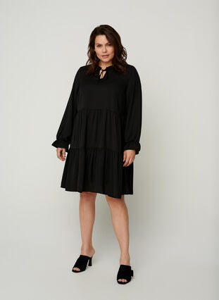 Kleid mit Falten und Binde-Detail, Black, Model image number 2
