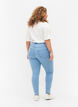 Extra schmale Amy Jeans mit hoher Taille, Ex Lt Blue, Model image number 1