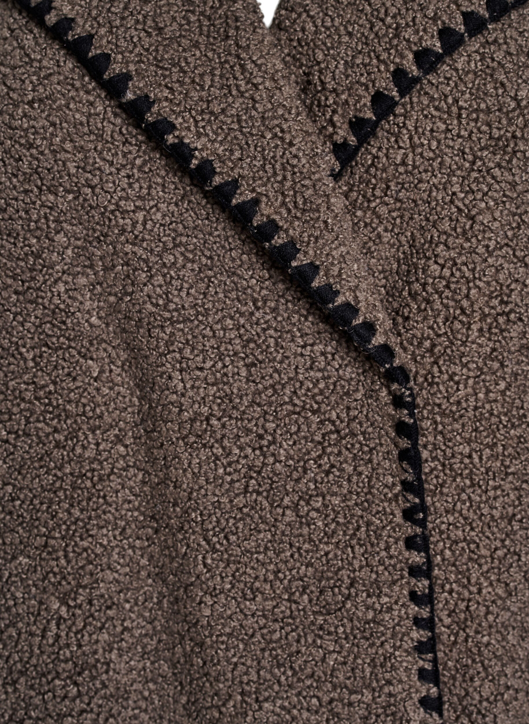 Zizzi Teddyjacke mit Kontrastdetails, Braun, Packshot image number 2