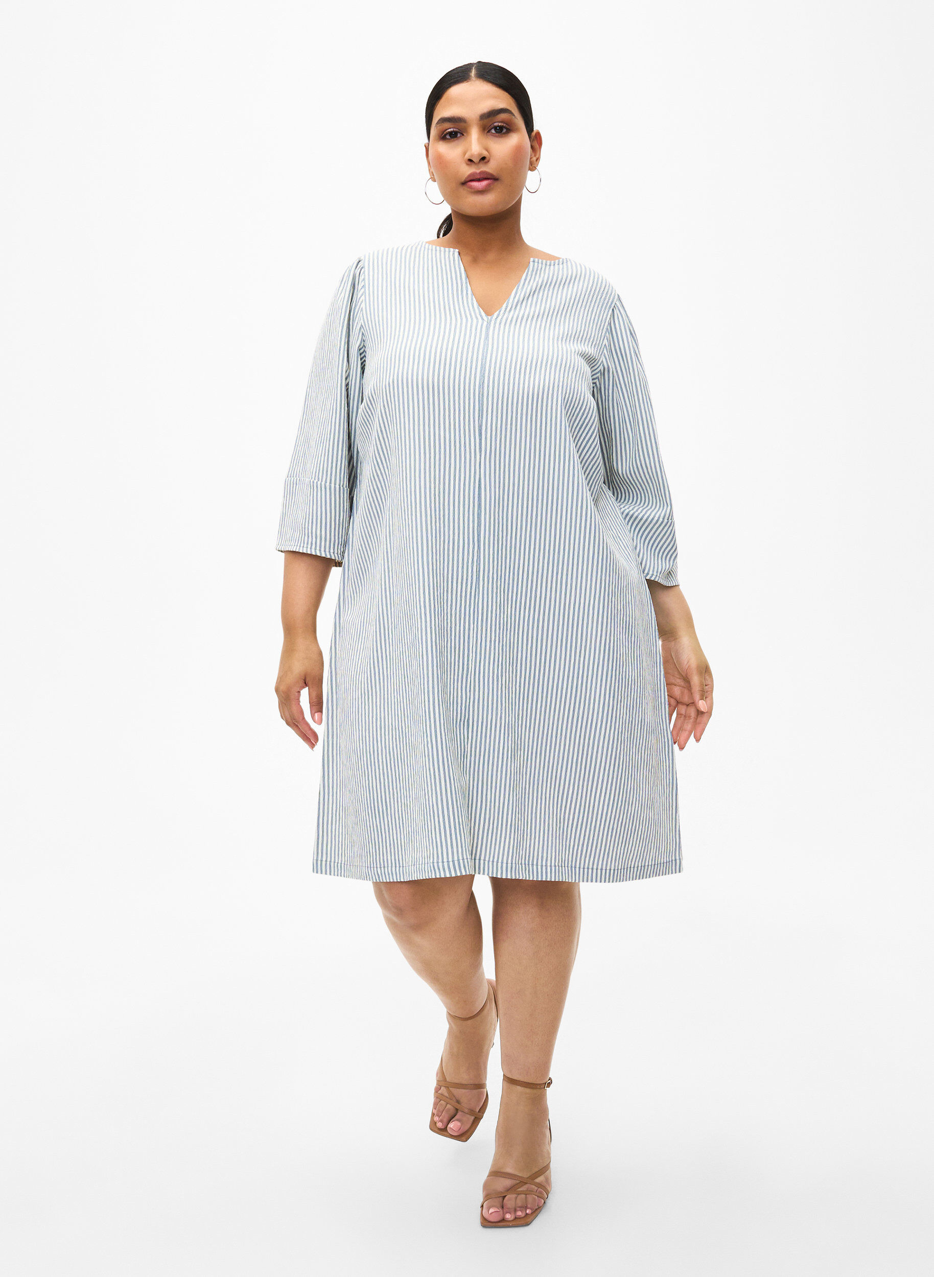 Zizzi Gestreiftes Kleid mit 3/4-&Auml;rmeln, Blue Stripe, Model image number 2