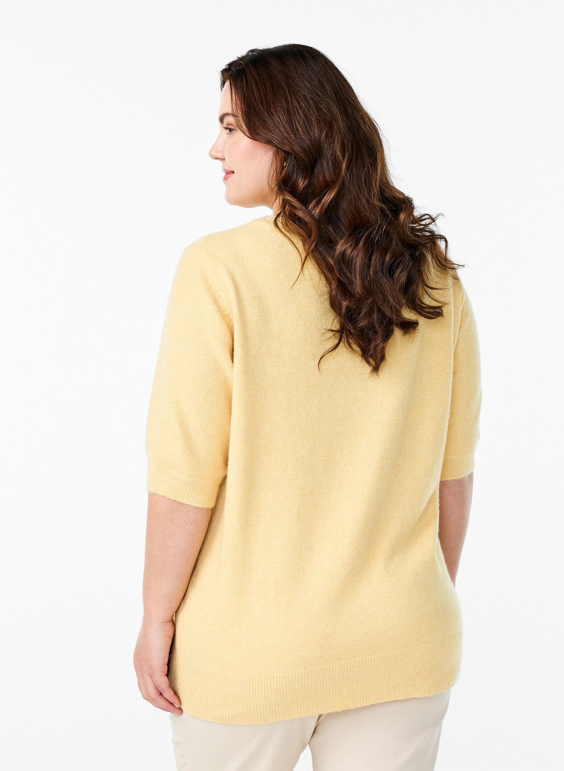 Zizzi Strickbluse mit kurzen &Auml;rmeln., Gelb, Model image number 2