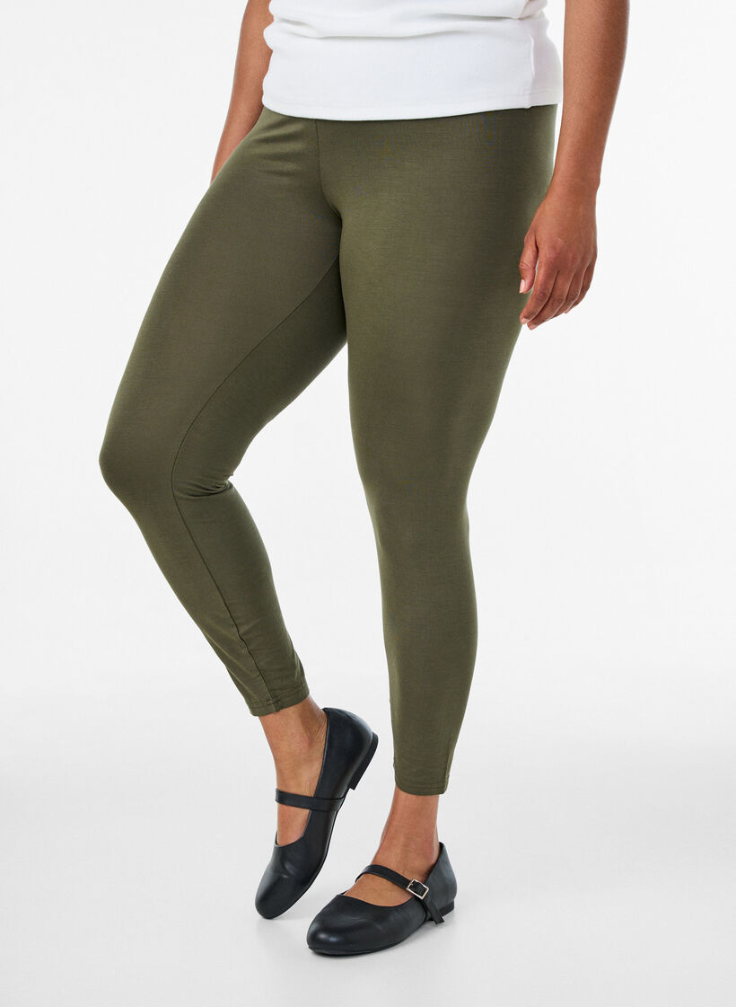 Basic-Leggings aus Viskose, Gr&uuml;n, Model image number 0