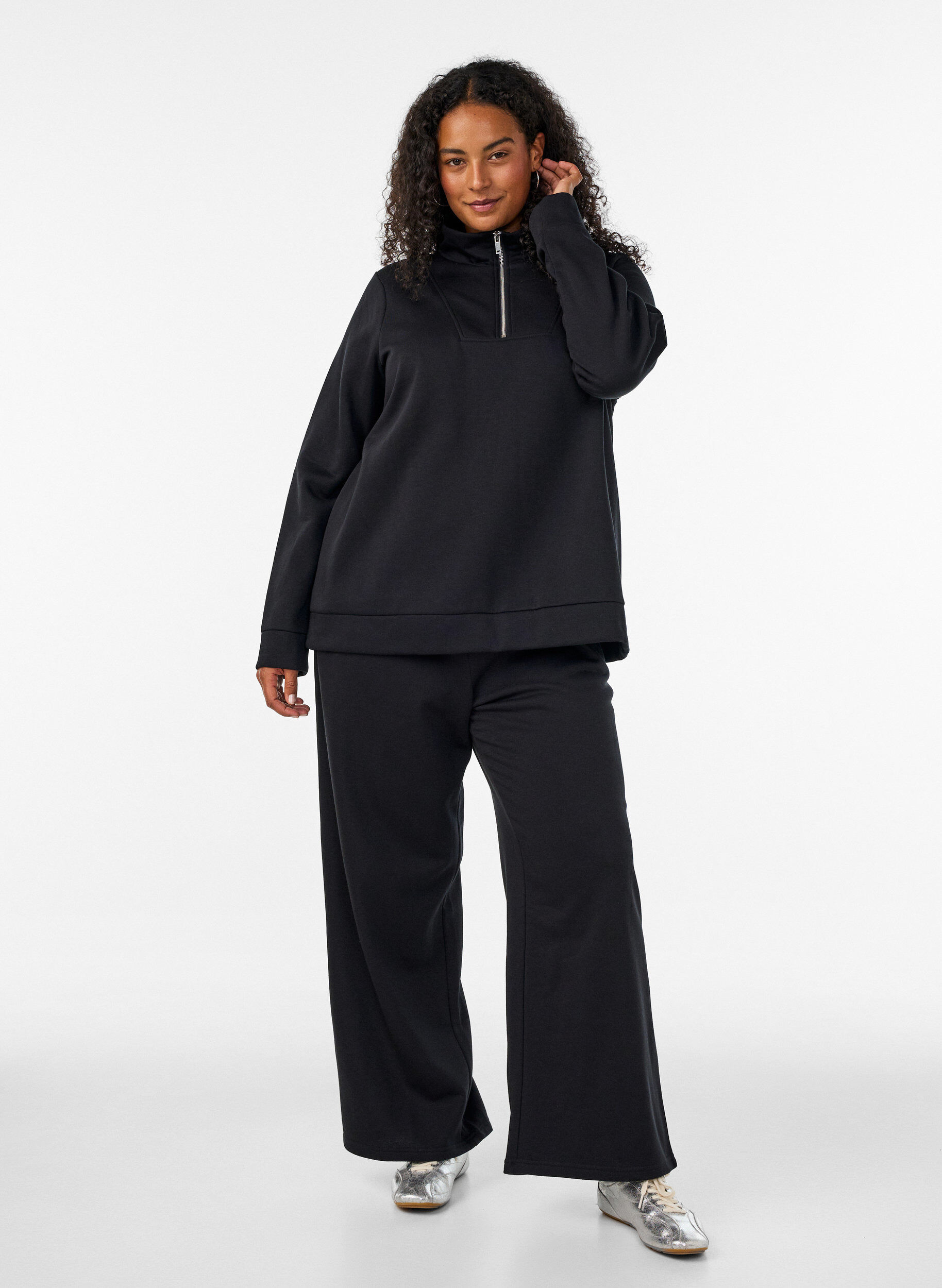 ZizziHoch taillierte Sweatpants mit weitem Bein, Schwarz, Model image number 0