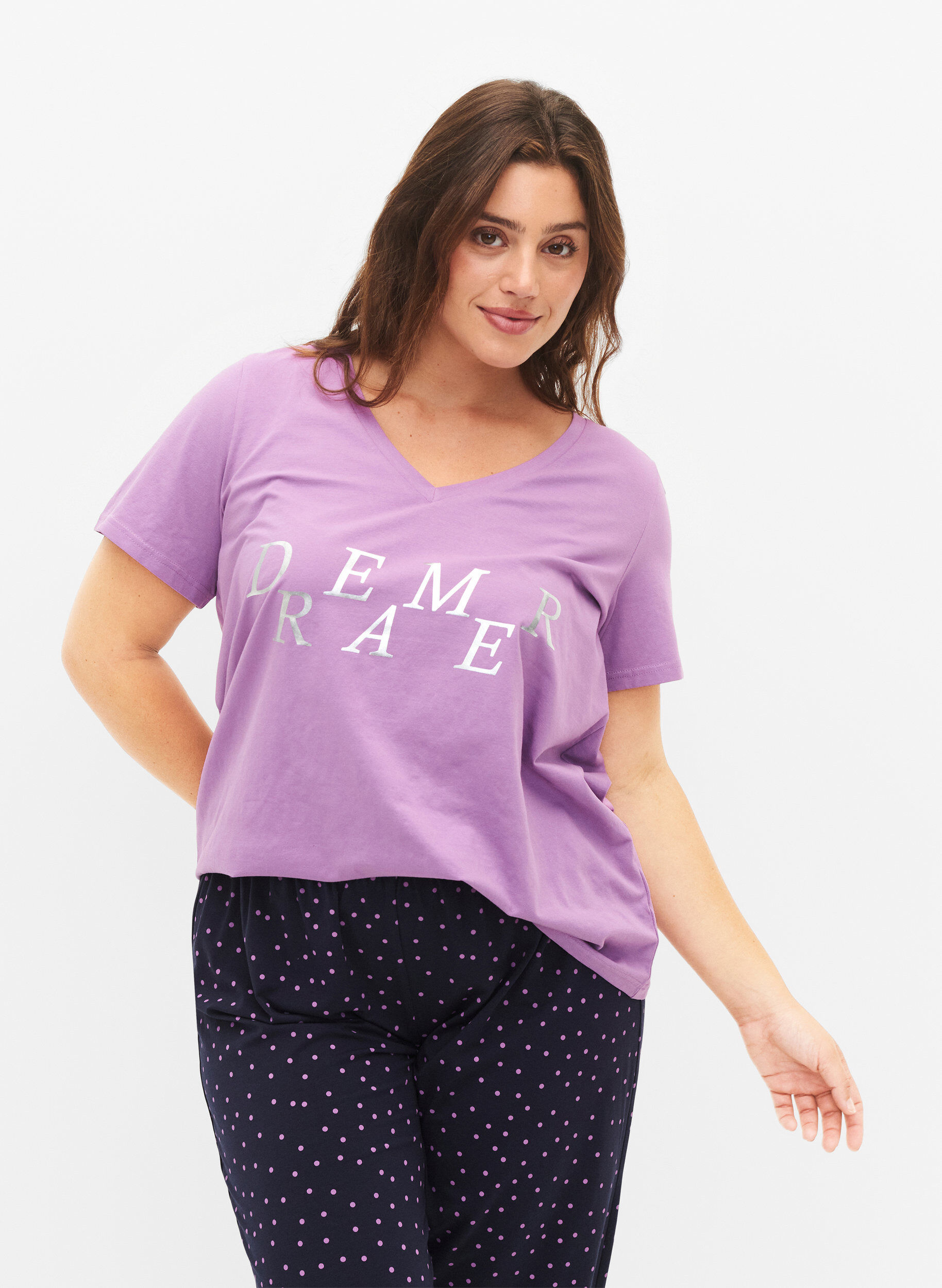 Zizzi Nachtshirt aus Baumwolle mit Text-Print, L.Crystal w.Dreamer, Model image number 0