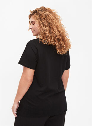 T-Shirt aus Baumwolle mit Rundhalsausschnitt und Aufdruck, Black W. Heart L., Model image number 1
