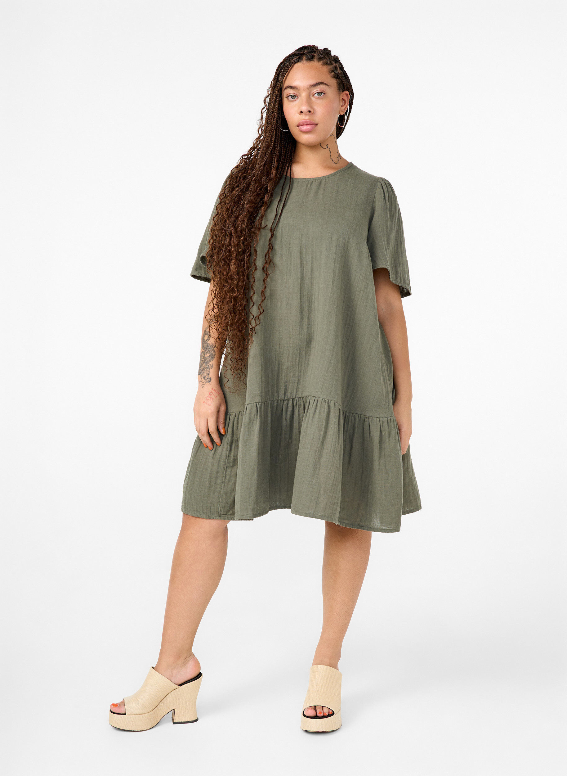 ZizziKurz&auml;rmliges Kleid aus Baumwolle mit A-Linien-Schnitt, Gr&uuml;n, Model image number 1
