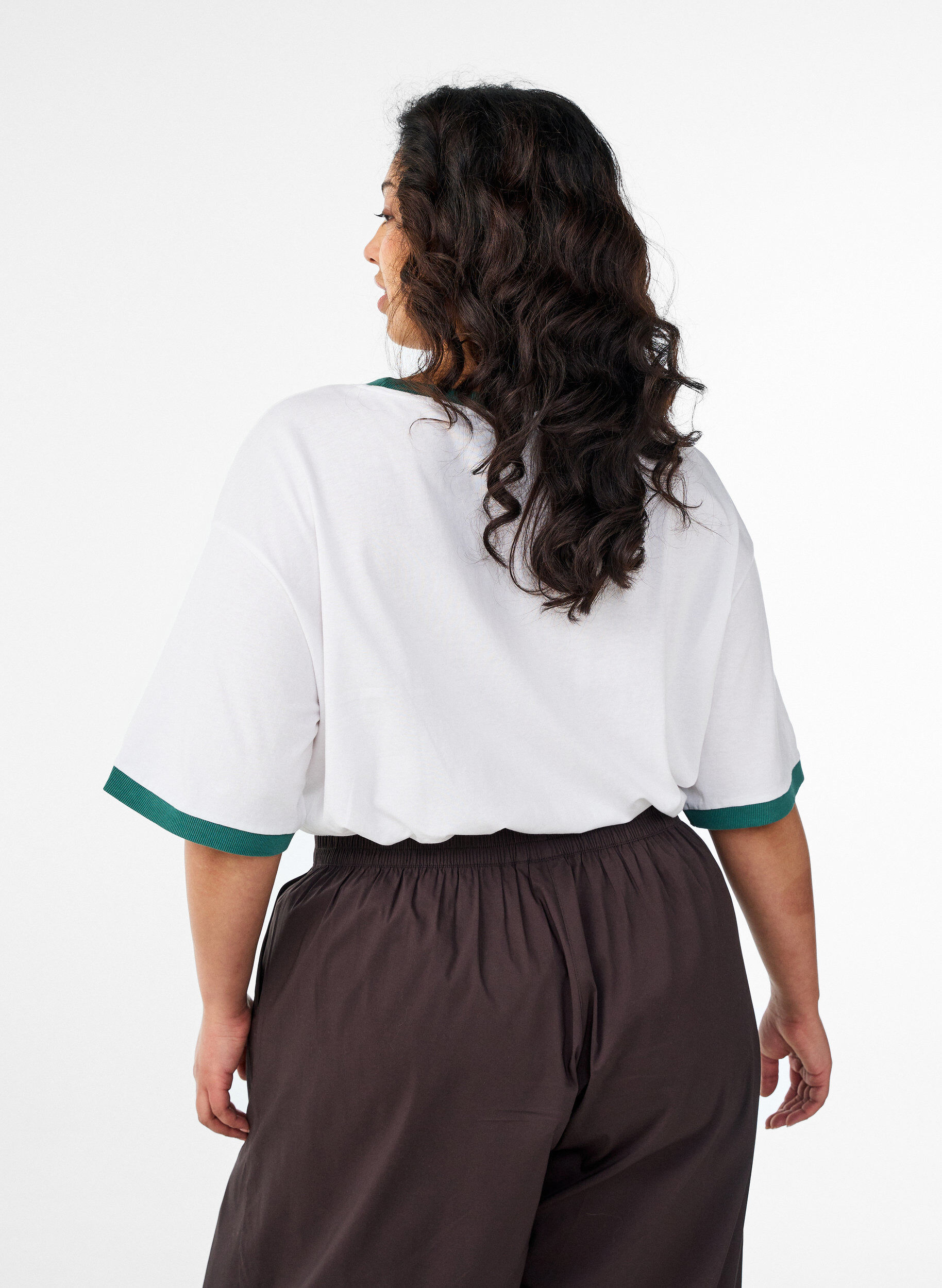 ZizziT-Shirt aus Baumwolle mit Textprint und Boxy-Fit, Wei&szlig;, Model image number 2